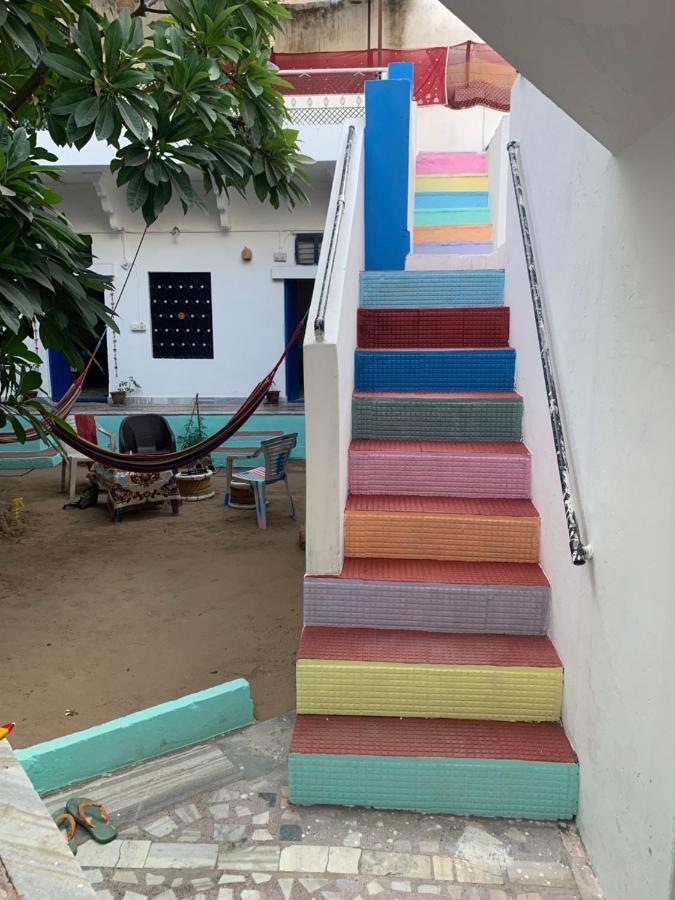 Shiva Guest House بوشكار المظهر الخارجي الصورة