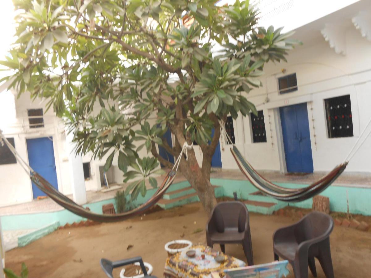 Shiva Guest House بوشكار المظهر الخارجي الصورة