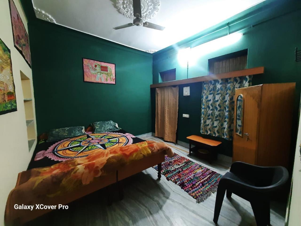 Shiva Guest House بوشكار الغرفة الصورة