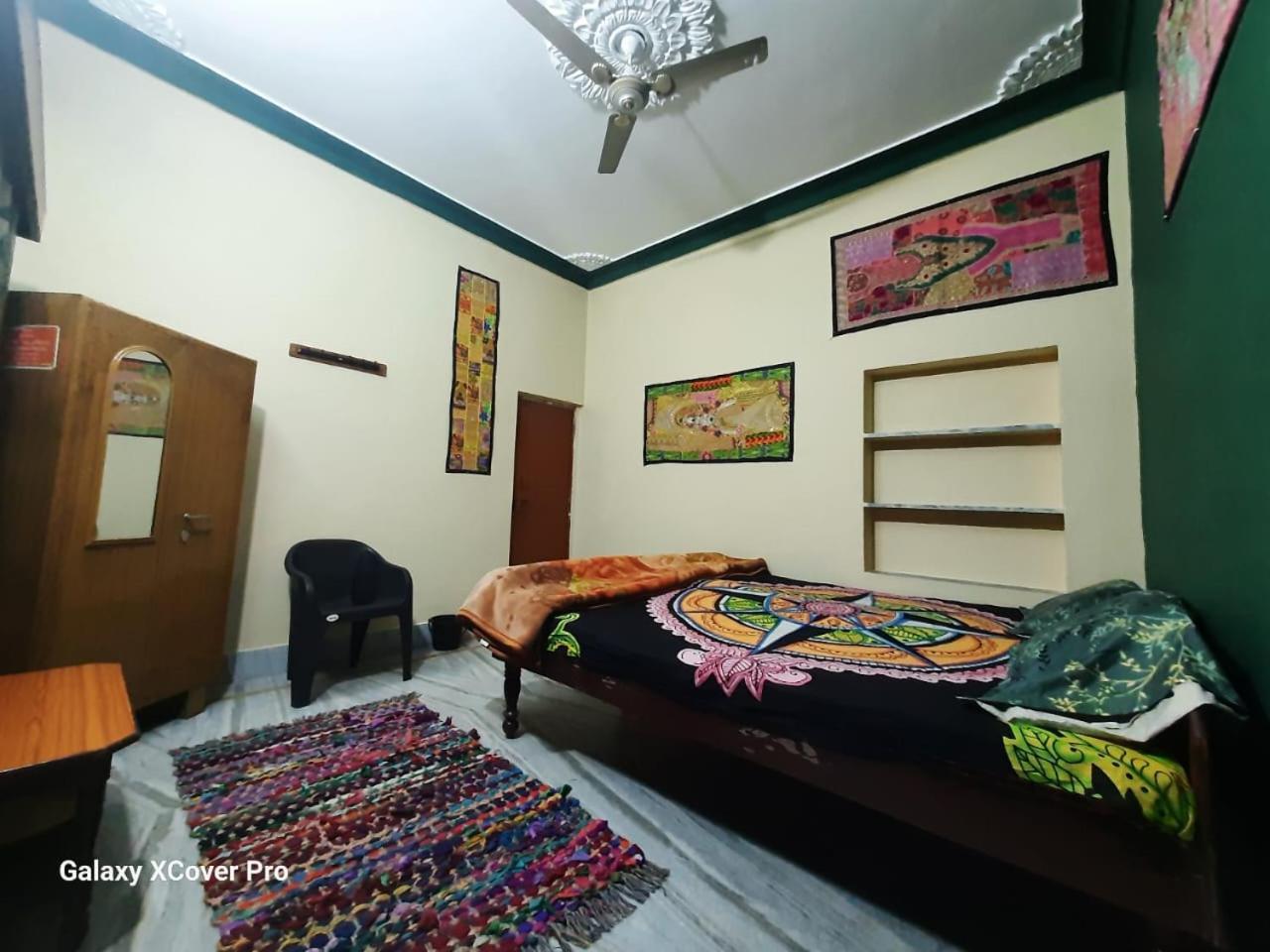 Shiva Guest House بوشكار الغرفة الصورة