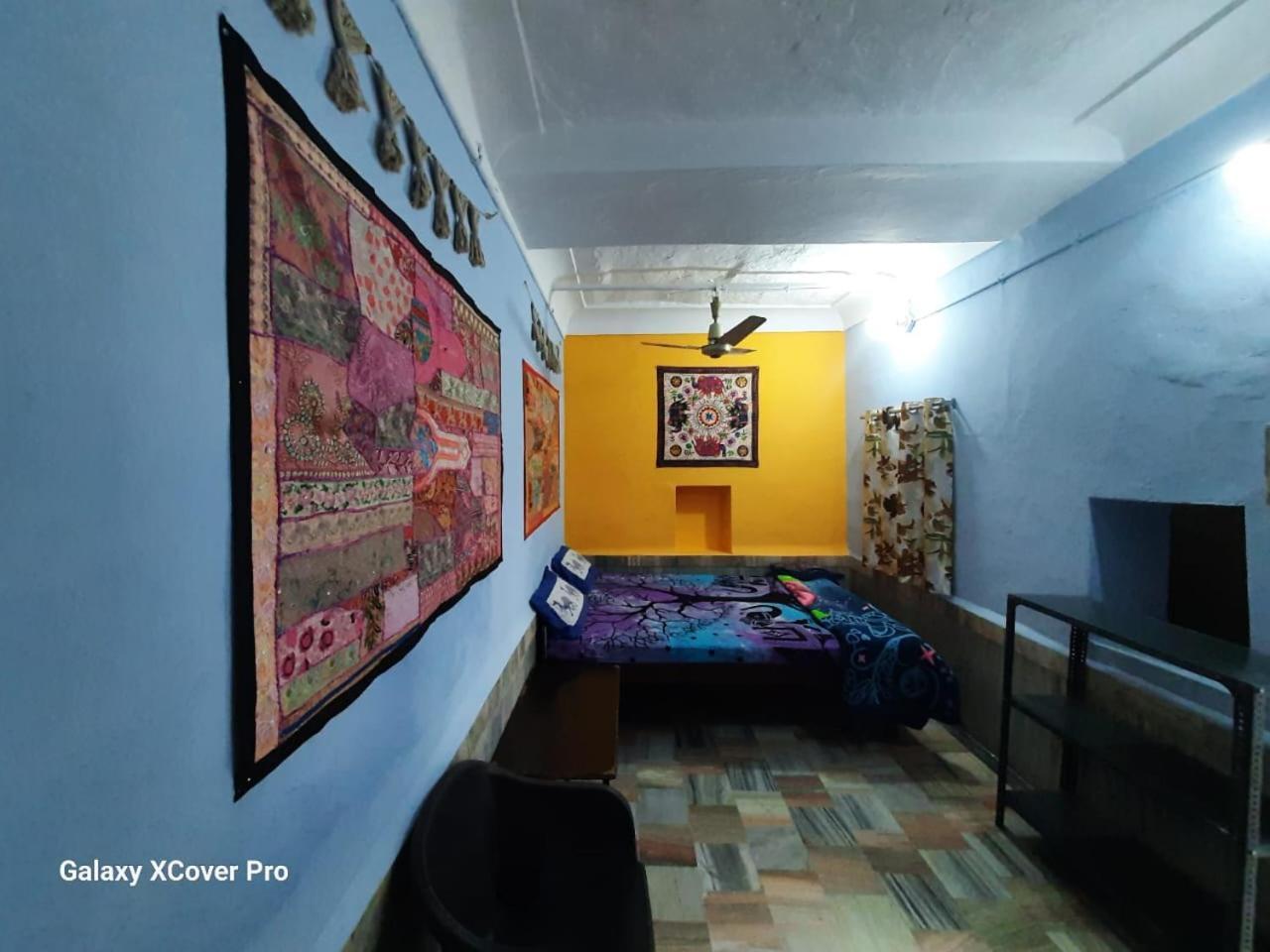 Shiva Guest House بوشكار الغرفة الصورة