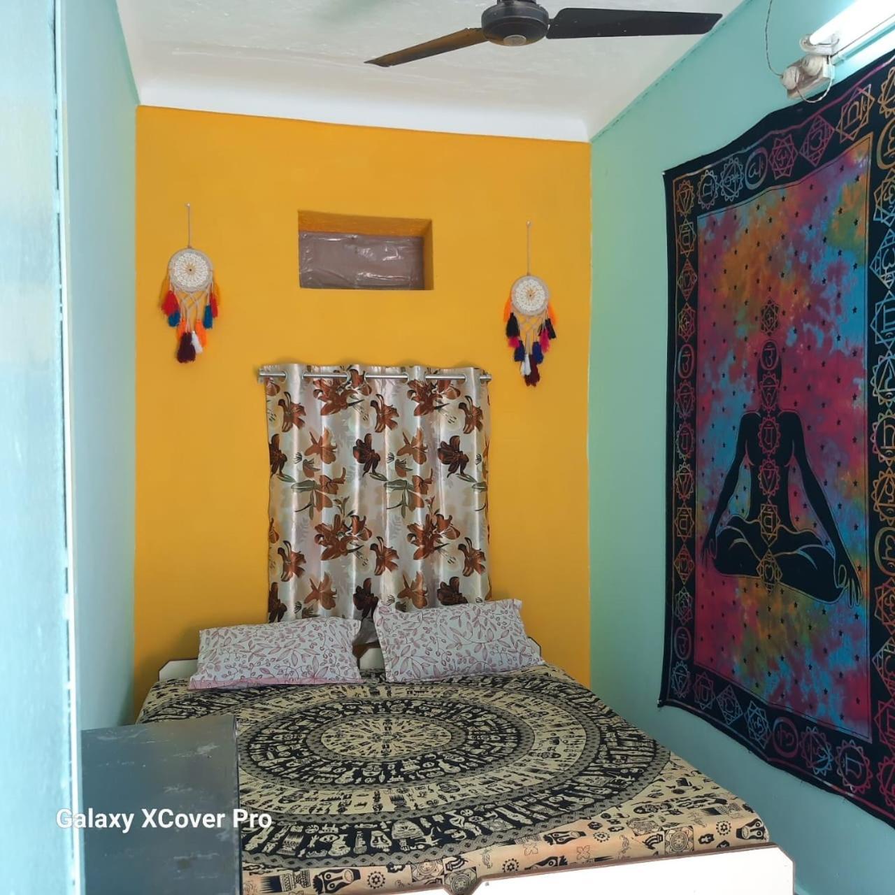 Shiva Guest House بوشكار الغرفة الصورة
