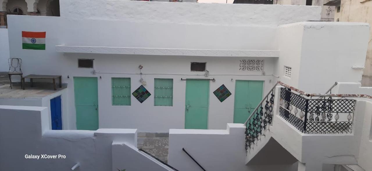 Shiva Guest House بوشكار المظهر الخارجي الصورة