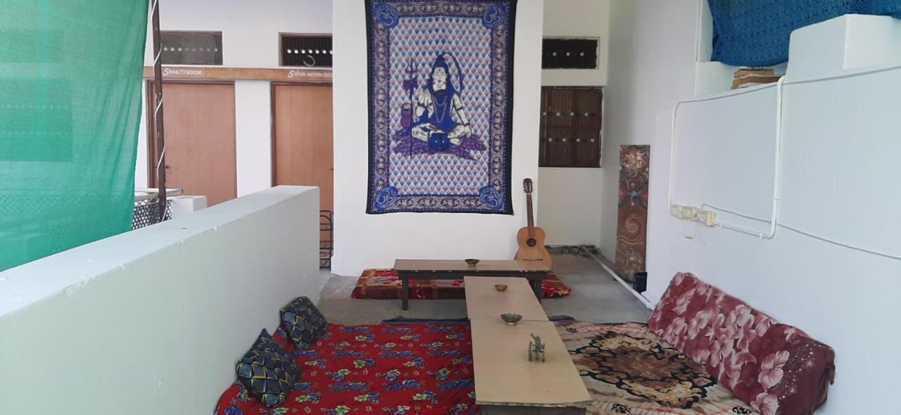 Shiva Guest House بوشكار المظهر الخارجي الصورة